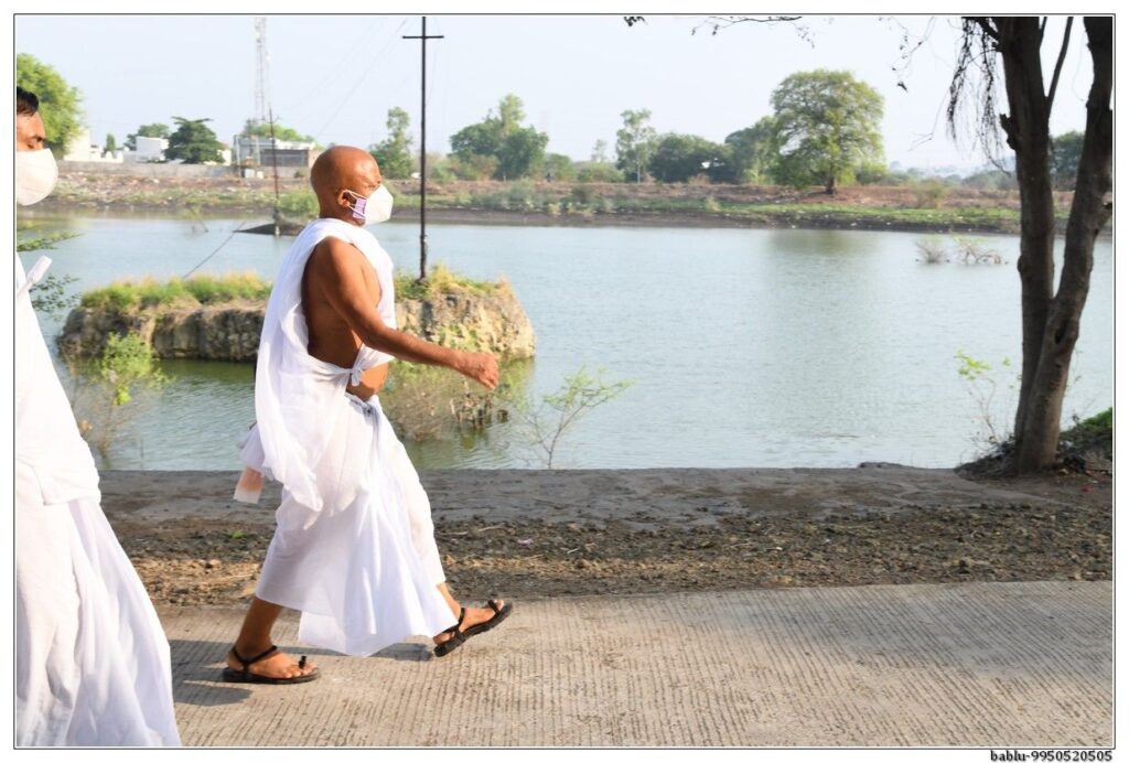 mahashramanji walking